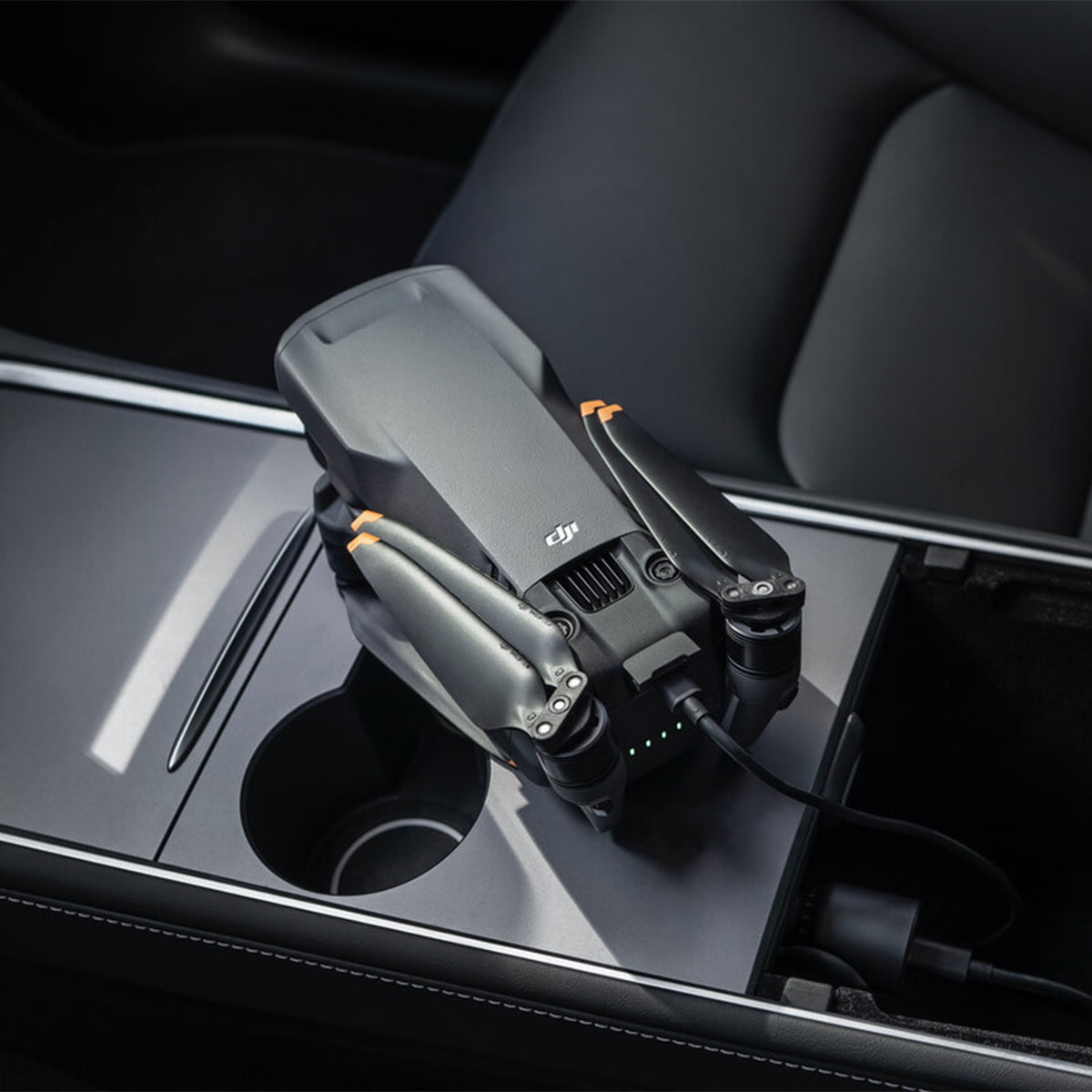 Cargador para Automóvil de 65W | DJI